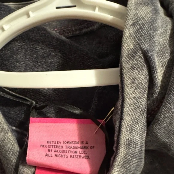 Betsy Johnson Torrid Gray Wash Arrow Heart Hoodie Dress Size 3X - Picture 11 of 11